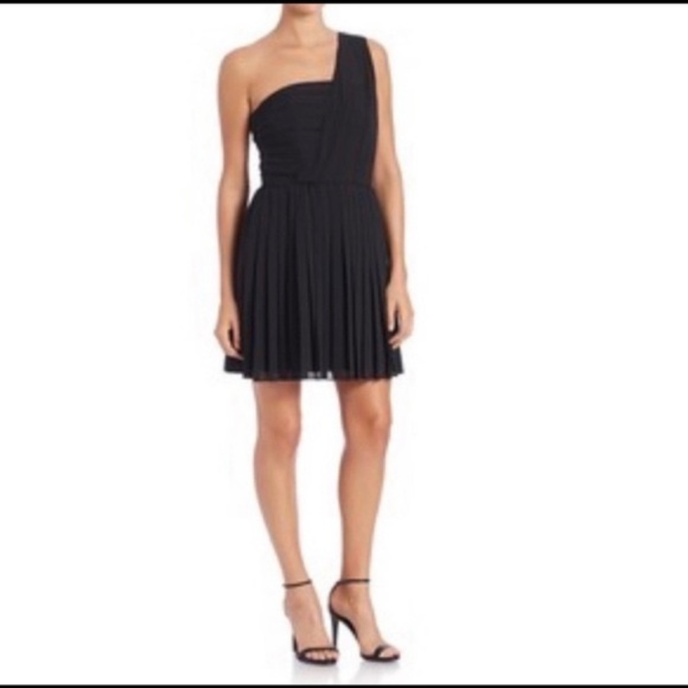 Rachel Roy Black One shoulder pleated mini dress